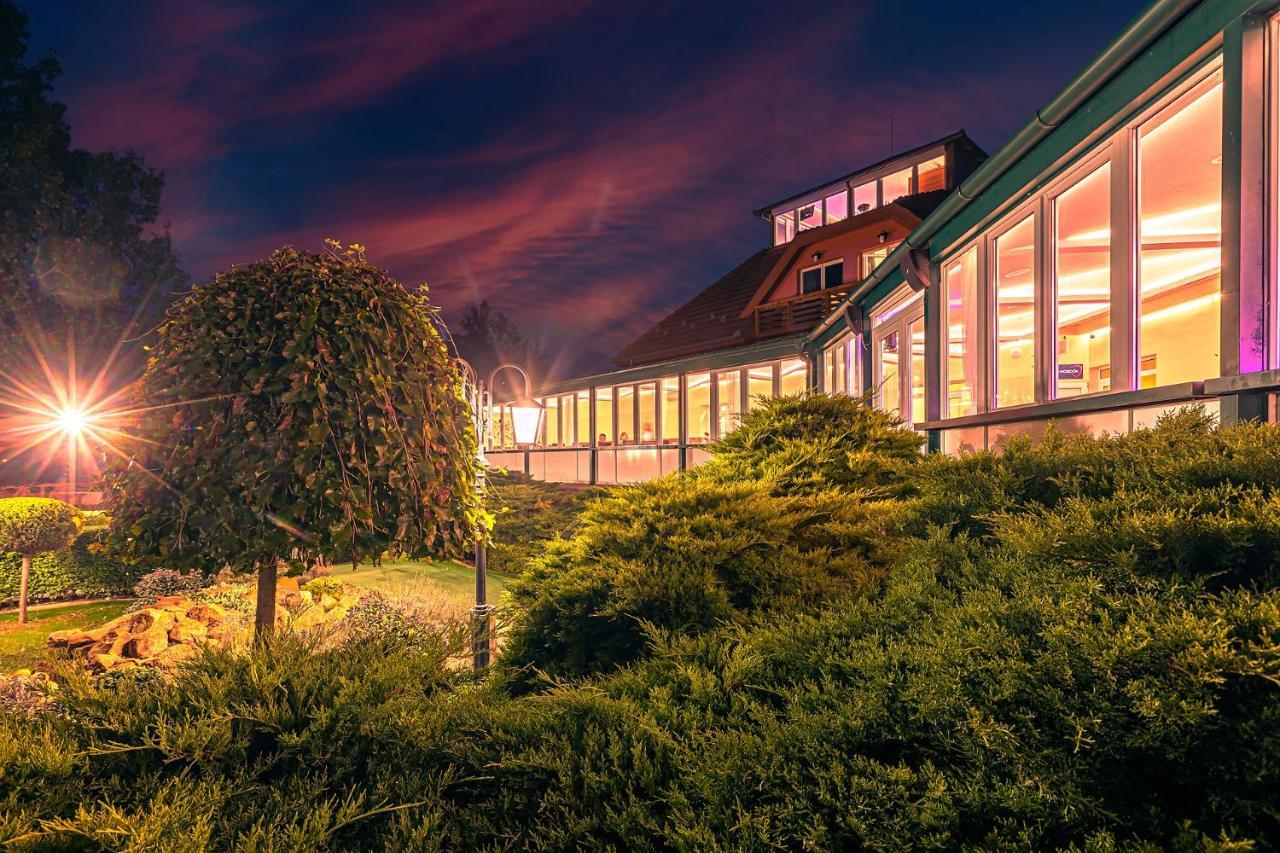 Martoni Resort & Restaurant Szigetszentmárton Εξωτερικό φωτογραφία