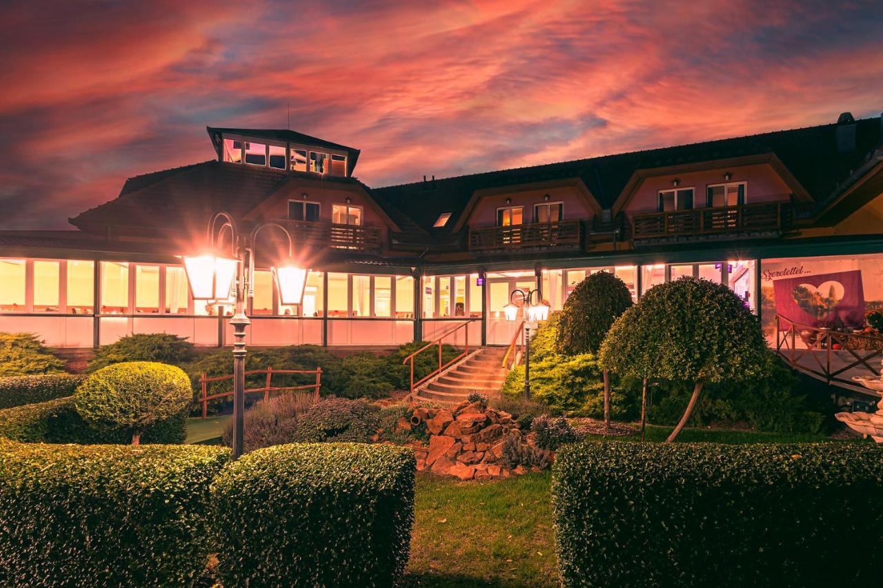 Martoni Resort & Restaurant Szigetszentmárton Εξωτερικό φωτογραφία